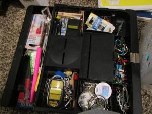 lot 818 image: office items - pens - pencils, sticky notes and more