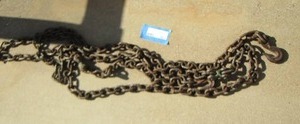 lot 903 image: Tow chain with end hooks