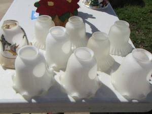 lot 958 image: MALLARD  light cover chipped-   & 8 white light bulb covers
