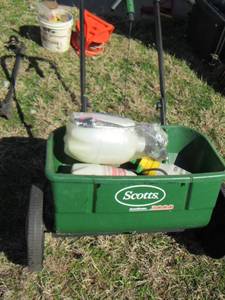 lot 966 image: yard seeder- new and used pump sprayers