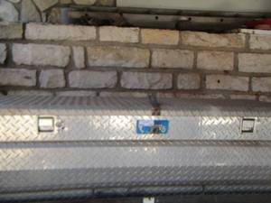 lot 977 image: chrome truck bed tool box- 186118