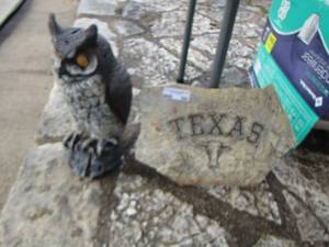 lot 990 image: Texas rock 1224- dcor outdoor owl