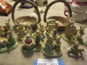 lot 1017 image: 2 1984 Hershey mold basket - albert bunny collection qty 9
