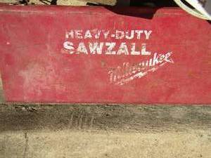 lot 1033 image: Milwaukee tool box W gas tank sump pump