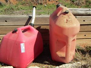 lot 1049 image: 5 gallon gas cans  QTY 2