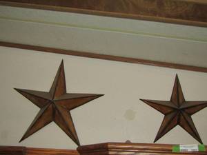 lot 1063 image: set of 3 star wall dcor size unknown unable to reach