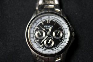 lot 215 image: Geneva Quartz Tachymeter stainless steel watch 3 dials Glow in dark hands, Water resistant