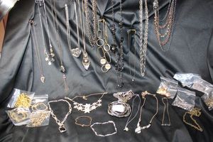 lot 206 image: (25) Assorted Necklaces. Varying designs, styles, materials and conditions