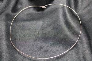 lot 7 image: Sterling Silver Italian wire 18L choker necklace with lobster clasp. Marked 925 ITAL on clasp end cap. 3.8 gr approx