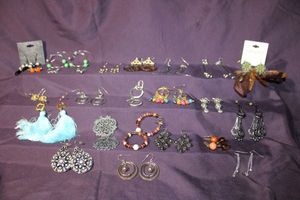 lot 298 image: (20) Pairs of French ear wire fashion earrings, matched sets