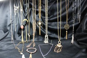lot 306 image: (15) Vintage Tassel jewelry selection.