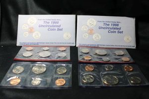 lot 375 image: CoinsUncirculated Mint Sets - (2) 1998 Denver and Philadelphia Sets