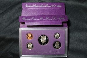 lot 405 image: Coins Proof Sets - (2) 1993