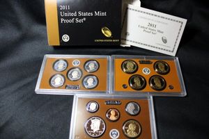 lot 418 image: Coins Proof Sets - (1) 2011 Presidential $1 Coin set, Proof set, and Quarter Set