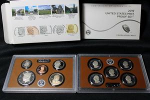 lot 432 image: Coins Proof Sets - (1) 2019 Proof set, and Quarter Set