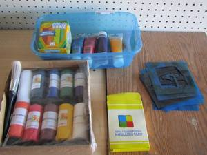 lot 26 image: Crayola chalk- molding clay- new things of kids paints- 1 paintbrush