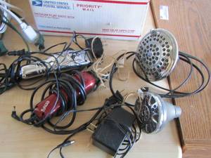 lot 55 image: Shower heads qty 2- mens shavers qty 2- envy brand