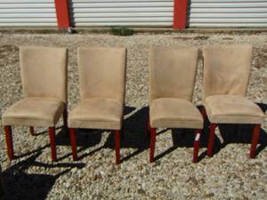 lot 19 image: 4 light brown padded kitchen chairs good condition