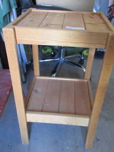 lot 91 image: 2 tier blonde wood side table plant table