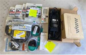 lot 98 image: Lot of 13 - Electronic Items - In Condition As Shown