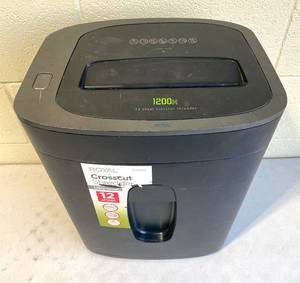 lot 173 image: Royal Crosscut Shredder 1200X - In Condition As Shown