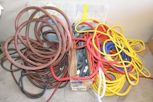 lot 37 image: Hoses, plastic tubing and plumbing parts