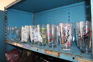 lot 53 image: Beer glasses, dessert glasses, and wine glasses