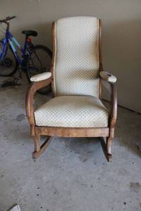 lot 88 image: Vintage upholstered rocking chair