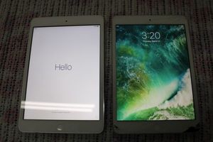 lot 125 image: (2) Apple iPads as is