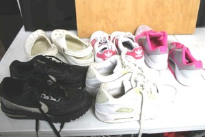 lot 137 image: Womens shoes size 4-5 AirMax, Nike, Adidas, and Crocs