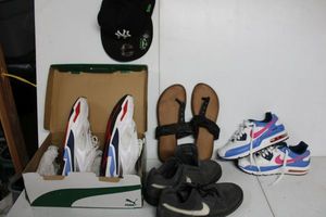 lot 141 image: Shoes and NY 9Fifty ballcap, see photos