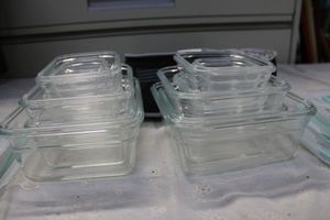 lot 147 image: Glass storage container set with lids