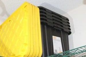 lot 76 image: Heavy Duty Totes 27 Gallon