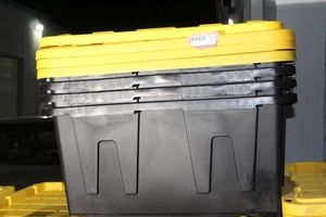 lot 114 image: Heavy Duty Totes 27 Gallon