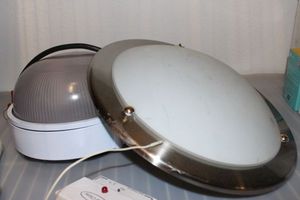 lot 113 image: Wall Mounted Lights, Mail alert chime and Memory card