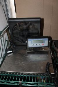 lot 217 image: Fan and Shipping Scale, no power supply