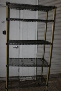 lot 263 image: Metro Rack 3ft long x 1.5 feet