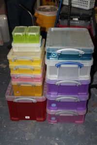 lot 269 image: Really Useful Boxes 4 are 17L 1 is 11L 17 L - 4 of them, 11L - 1 of them, 2 Mini Stackers 32L 1 of those 9 L
