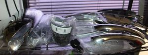 lot 8 image: Various Hyundai Santa Fe Vehicle Trim Parts