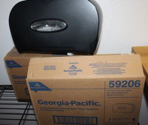 lot 41 image: Georgia Specific Commercial Toilet Paper Holder