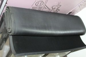 lot 45 image: Commercial Rubber Floormats Approx 3x5