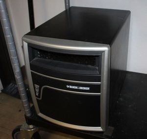 lot 51 image: Black and Decker Infrared Heater, No Remote