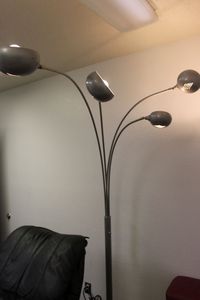 lot 98 image: Large Saver Adjustable Led Floor Light