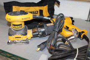 lot 117 image: DeWalt Heat Gun and Sheet Sander