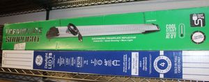 lot 123 image: Tread Plate Shoplight and 4 pack of LED Bulbs