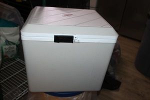 lot 171 image: Traveling Plug In Cooler, Kooltron Brand