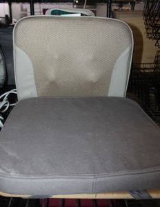 lot 216 image: Quirky Seat Cushion and Back Rest Messager