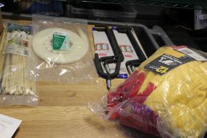 lot 230 image: Zip Ties 48 and 18
