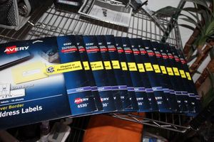 lot 332 image: 15 Packages Avery 6530