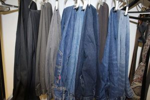 lot 365 image: Mens Jeans and Slacks Sizes are Mostly 40x34